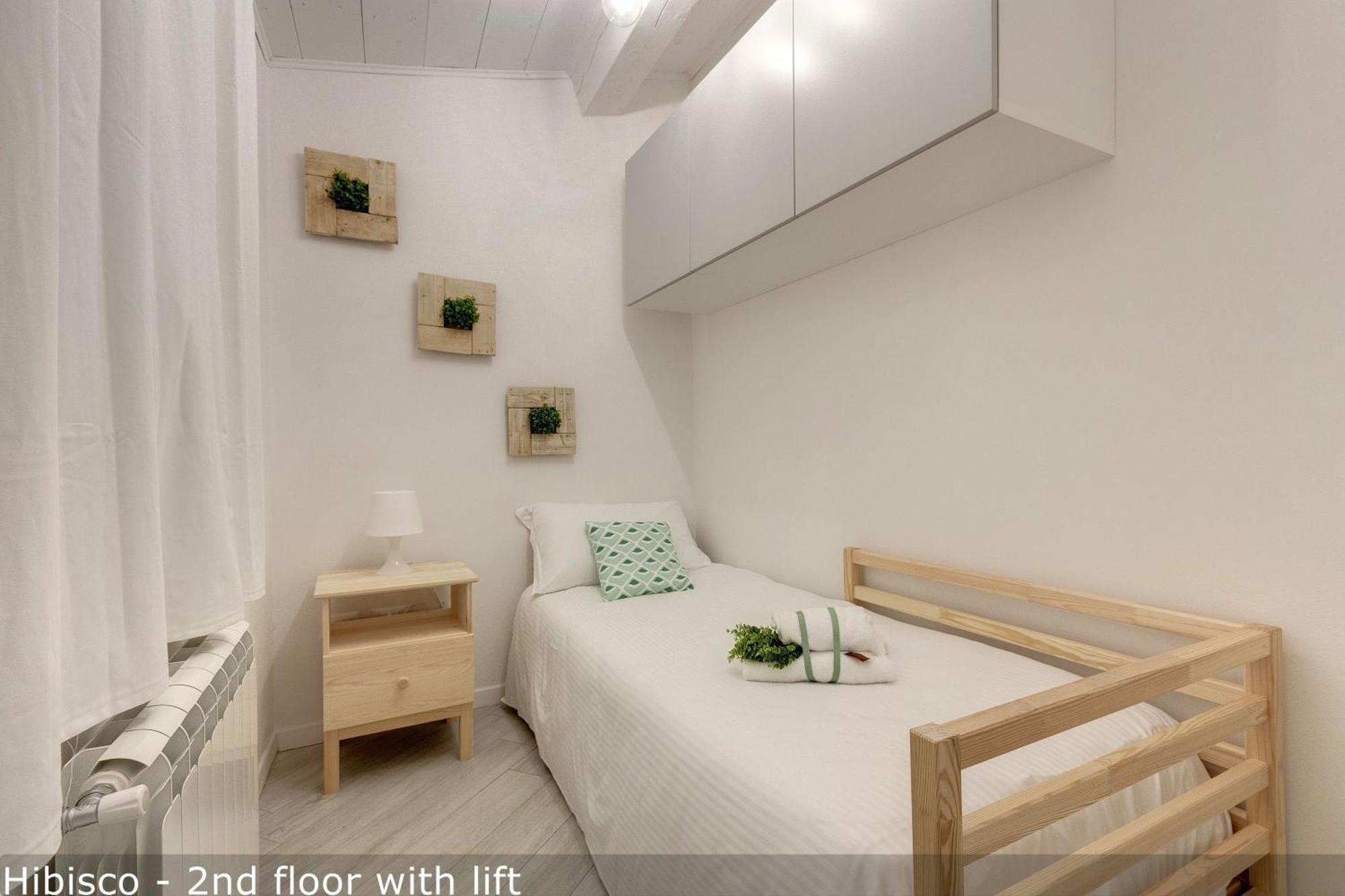 Vertical Garden Apartments By Mamo Florence Luaran gambar