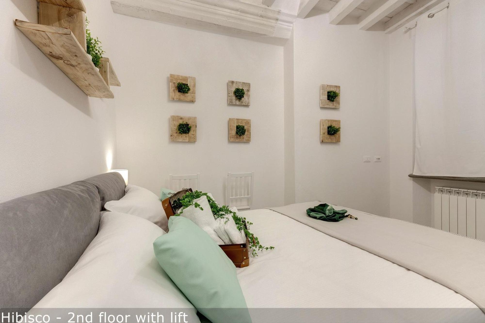 Vertical Garden Apartments By Mamo Florence Luaran gambar
